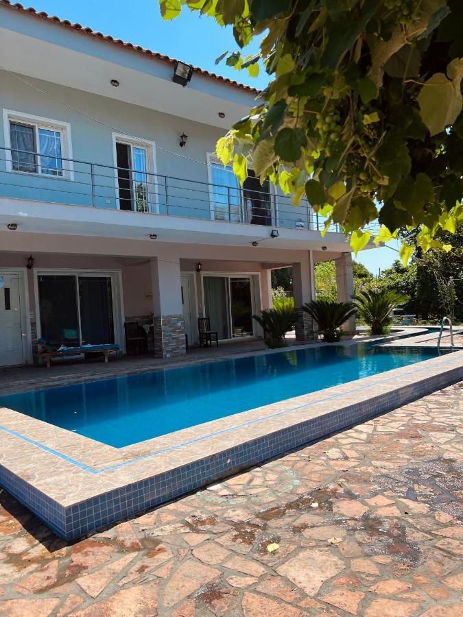Vieri Apartments Lukovë Eksteriør billede